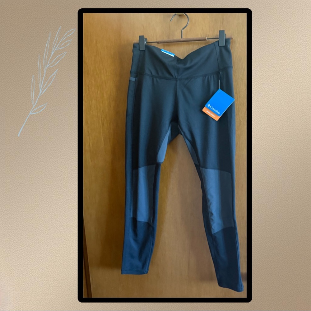Columbia leggings. Size medium. New with tags.